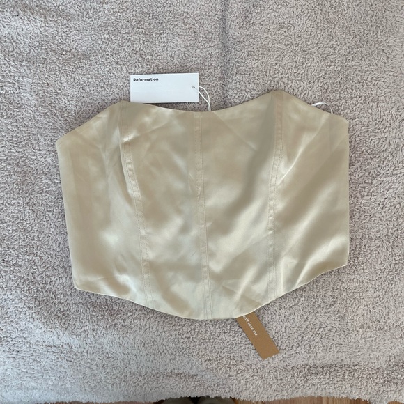 Reformation Maia Silk Top - Picture 4 of 6